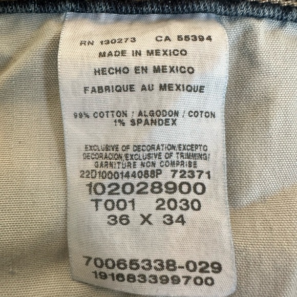 Lee men’s 36x34 Extreme Motion straight fit tapered leg med. wash jeans. Worn 5x - Picture 6 of 7